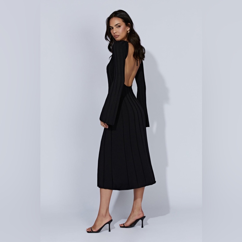 MESHKI Juniper Flare Sleeve Knit Midi Dress - Black